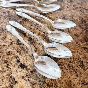 Set Of 8 Vintage 'Queen Bess II' Tea Spoons, Tudor Silverplated Like New, Oneida